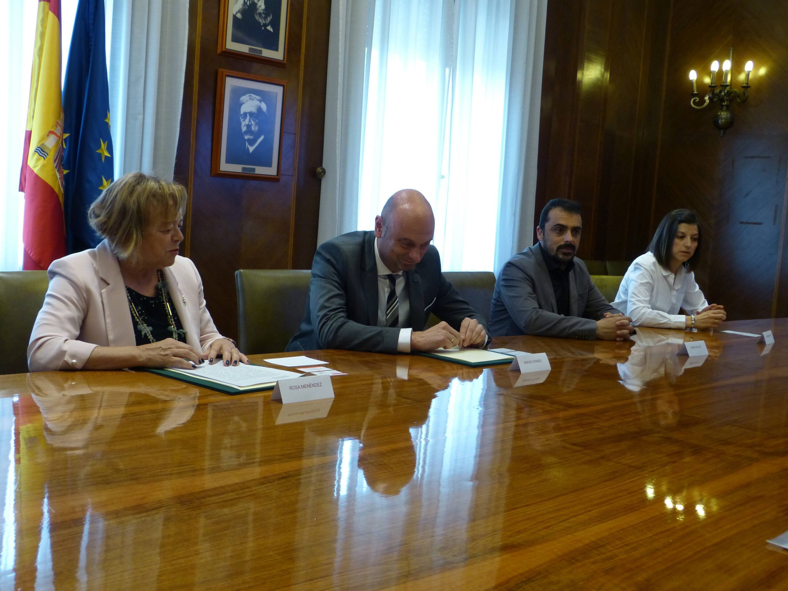 Colaboración Firma CSIC - Fertinagro Biotech 3|Colaboración Firma CSIC - Fertinagro Biotech|john-deere-8370r-3288624_960_720